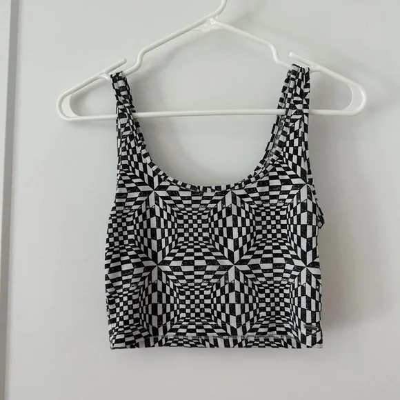 Volcom tank cropped - Picture 2 of 5